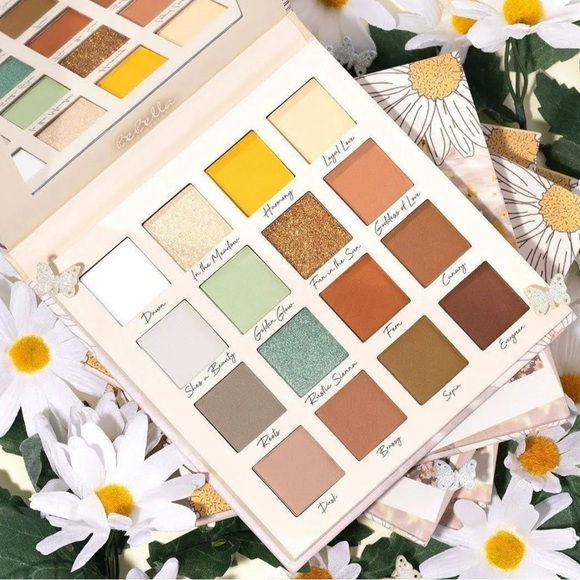 Be Bella Cosmetics Other - New Shadow Palette- Daisy Daze